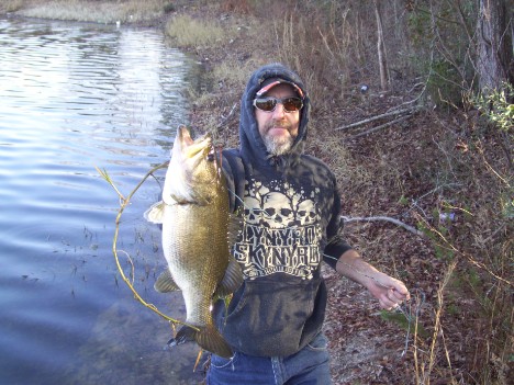 another 8# bass at lake victor in january